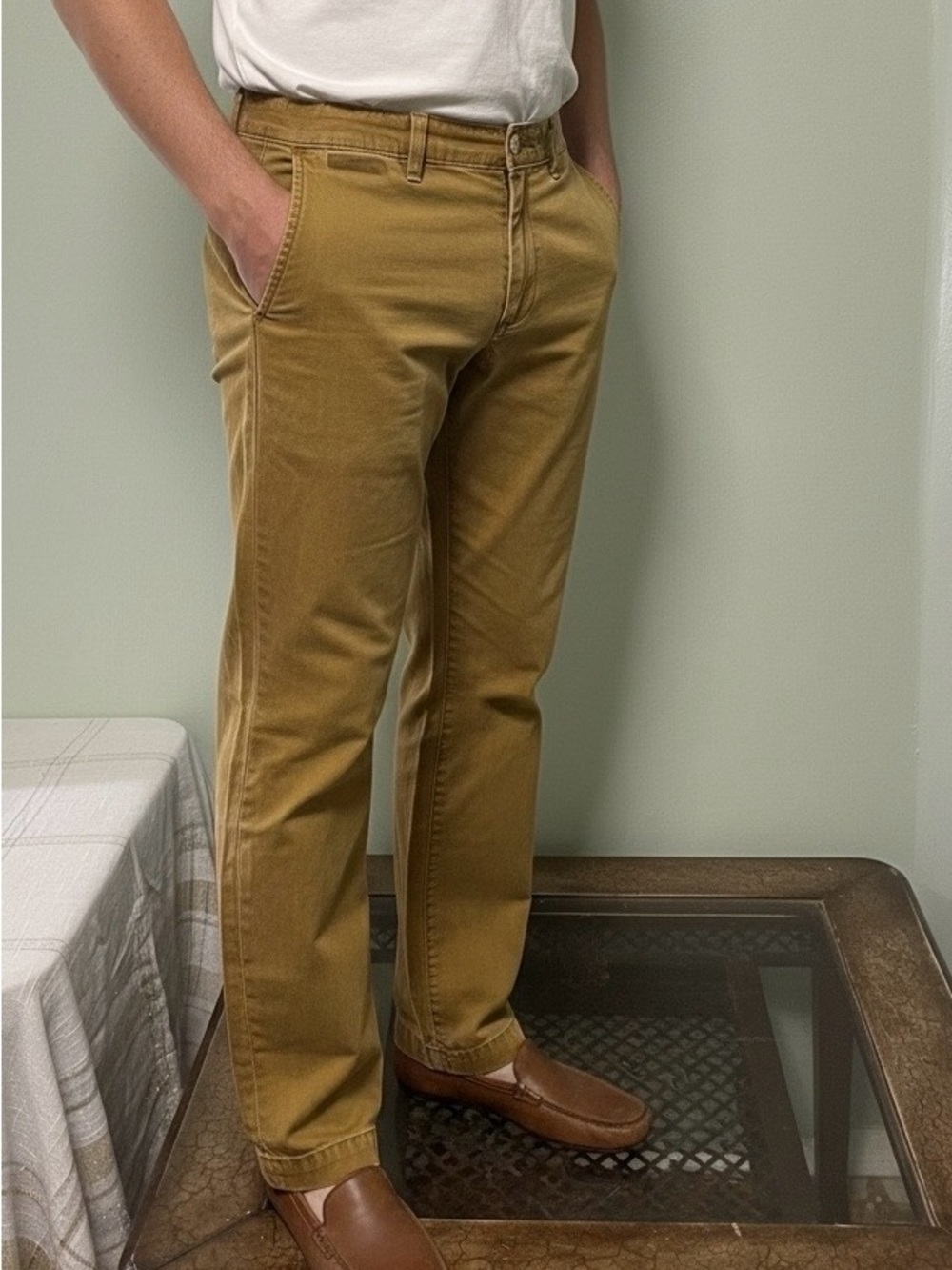 Banana Republic Men's Chinos in Mustard Yellow Size 31/30
